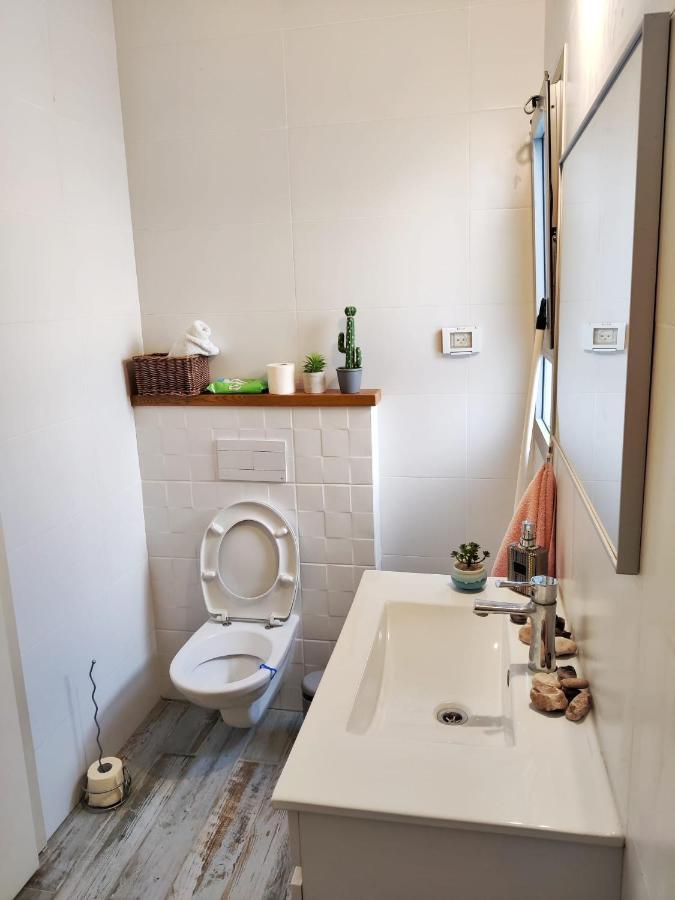 נקודות ריפוי Apartment Tirat Carmel Luaran gambar