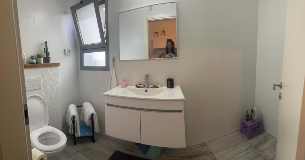 נקודות ריפוי Apartment Tirat Carmel Luaran gambar